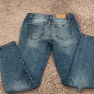 Joe’s distressed jeans The Skinny size 25